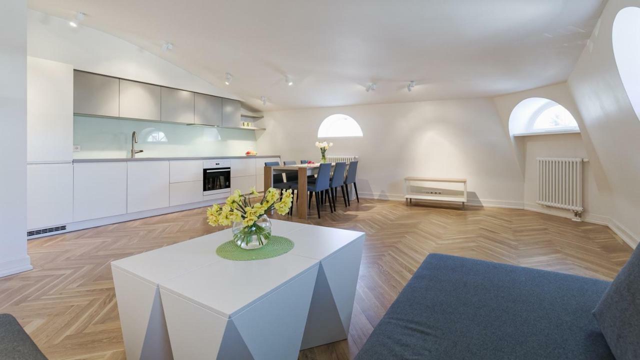 Great Apartament In A Heart Of 탈린 외부 사진